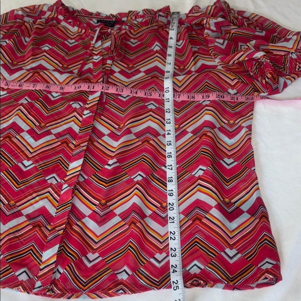 Simply Styled Pink Chevron Geometric Ruffle Tie Neck Blouse Large - Picture 6 of 8